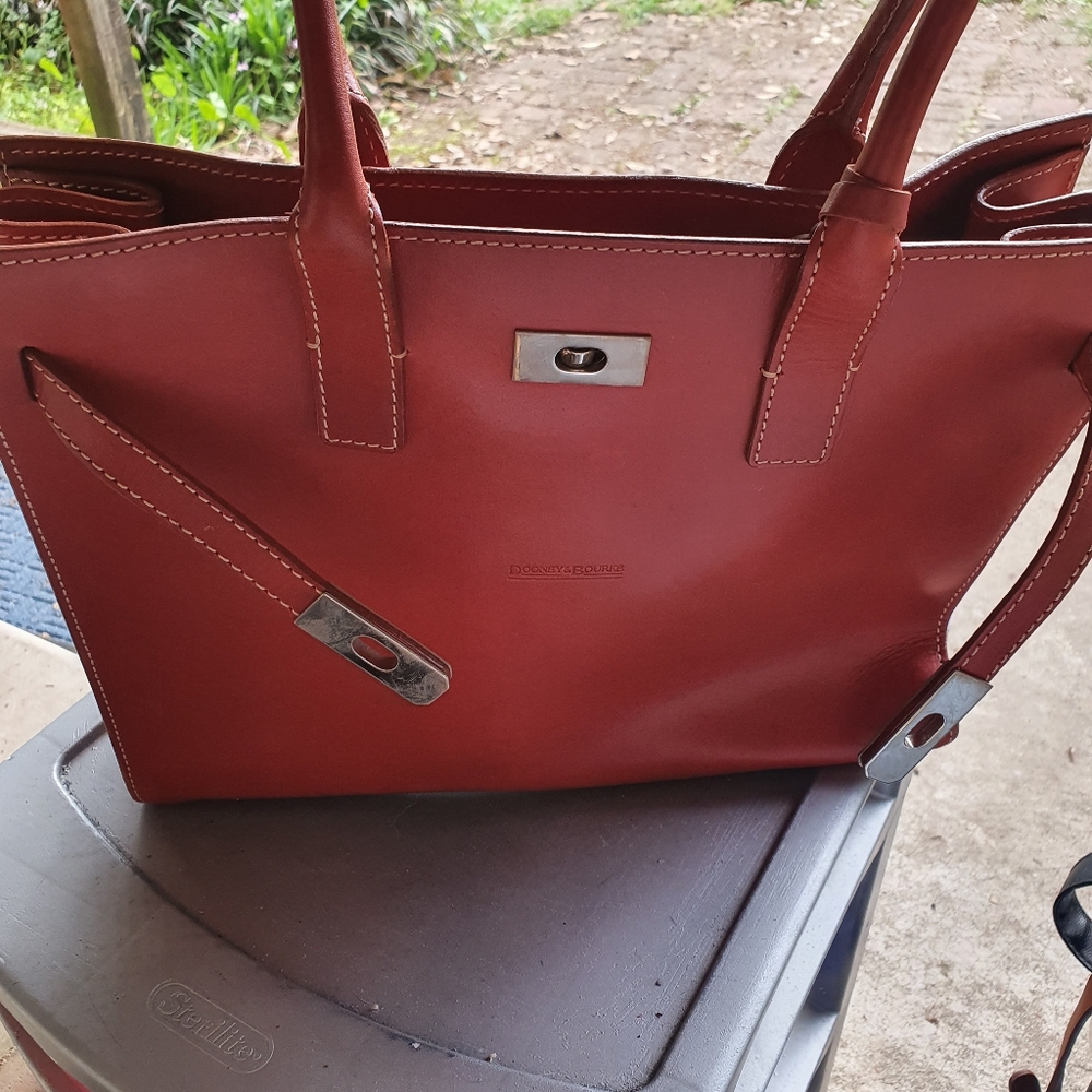 Ladies Dooney&Bourke purse